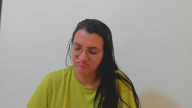 MARILYN GARCIA online show from December 1, 4:31 pm