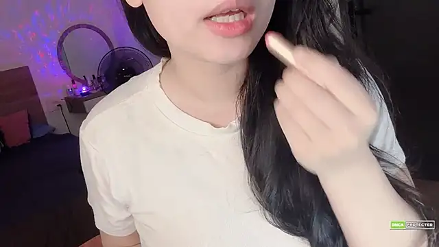  Cam baby online show from August 9, 3:15 pm