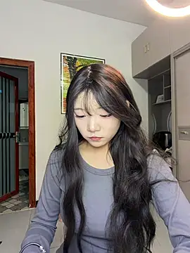 Annie-6 online show from August 9, 11:47 am