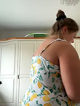 BootyLola online show from November 10, 10:21 am