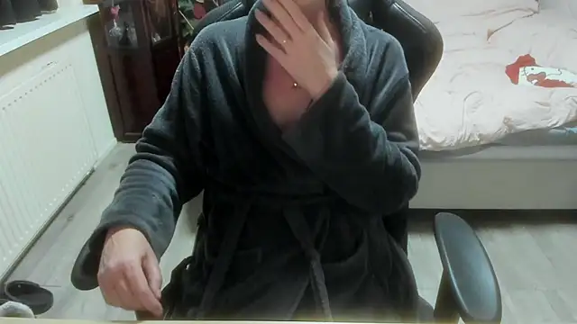 minoesje37 online show from February 25, 8:40 pm