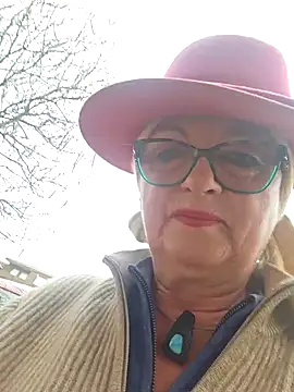 MucMilf59 online show from April 14, 9:20 am