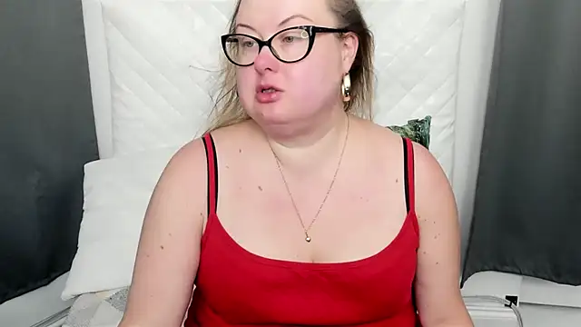 Snapshot of dirtyBonnie chatting on October 24, 7:59 am dirtyBonnie online show from October 24, 7:59 am
