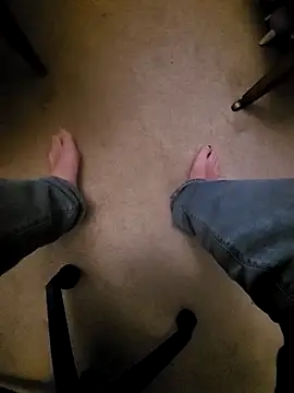 realeasy1 online show from February 26, 11:37 pm