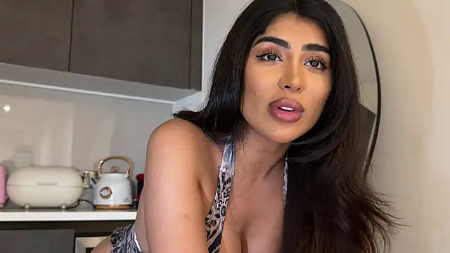 ArabicBarbie online show from December 14, 10:48 pm