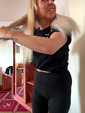 MIA-XXX online show from September 25, 6:23 am