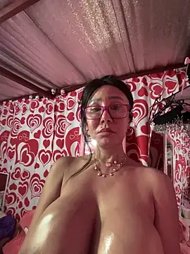 sweetieme online show from February 22, 1:23 pm