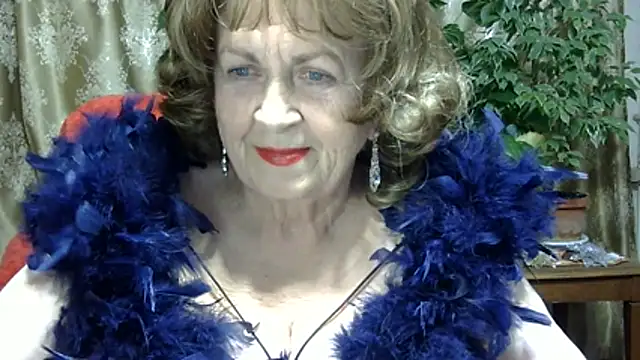 Emma52610 online show from February 22, 7:26 pm