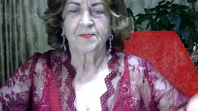 Emma52610 online show from April 16, 4:39 pm