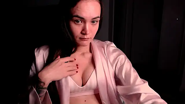 EvelynGG online show from October 28, 5:52 pm