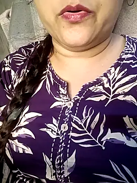 naughtymadam online show from May 13, 5:57 am