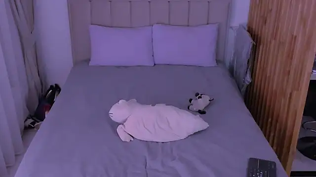 sabrinamacmarren online show from March 17, 5:06 pm