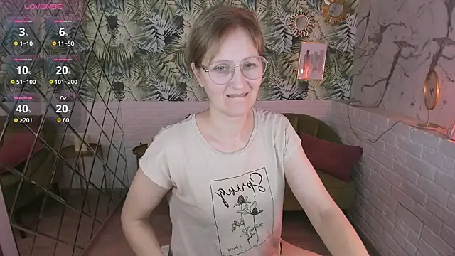 Paris Cherry online show from December 13, 8:26 pm