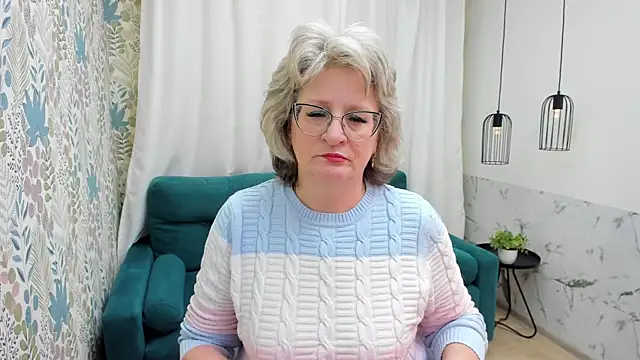 EvelynJoyful online show from March 27, 8:26 am