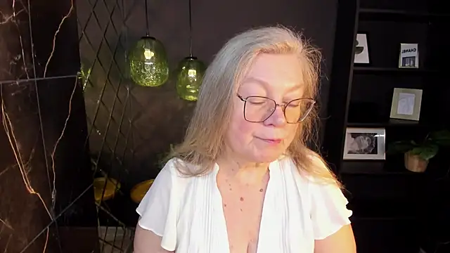 NataliMellow online show from February 15, 1:10 pm