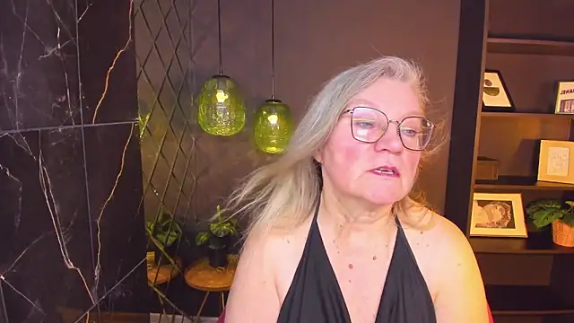 NataliMellow online show from March 30, 5:45 pm