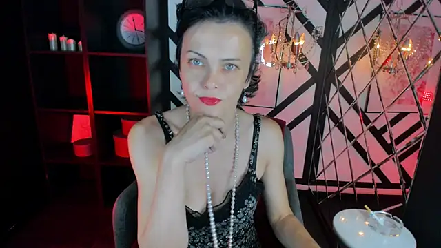 BrandiSweetie online show from July 1, 1:43 pm