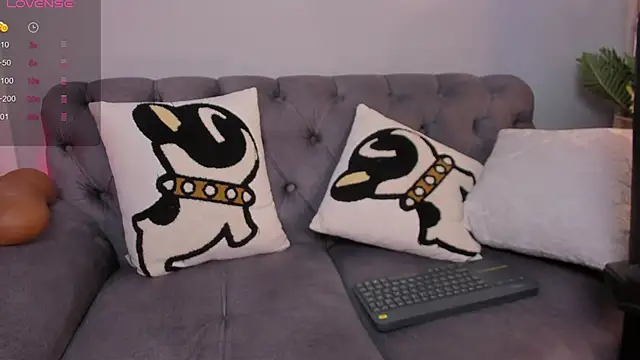 EllieMitchell online show from November 28, 7:50 pm