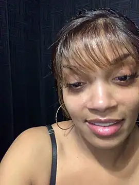 Rakiyahcharms online show from February 4, 4:15 am