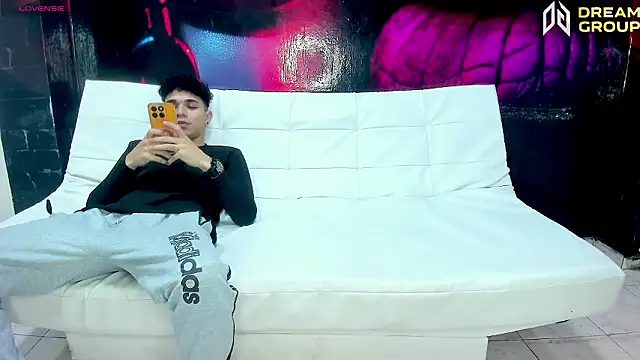 AmazingPartys online show from March 2, 7:31 pm