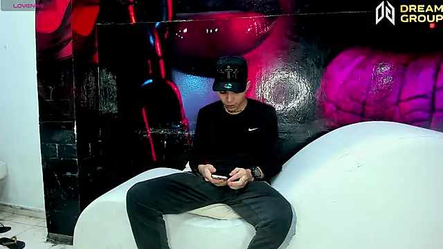 AmazingPartys online show from April 5, 7:35 pm