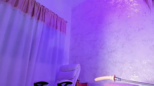 cristinapuerta  online show from April 16, 11:54 am