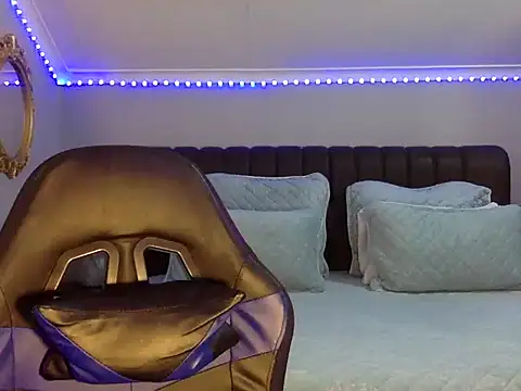 BOOTYBANGER24xx online show from October 19, 2:35 am