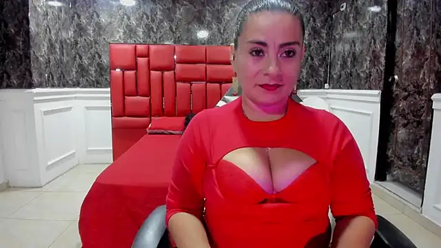 Imyourdirtymilf online show from September 26, 8:06 pm