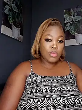 SWEETDOLLY29XX online show from October 28, 5:52 pm