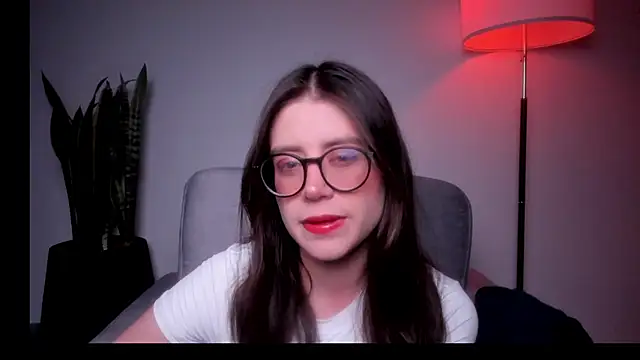 HazelKush online show from June 22, 8:39 pm