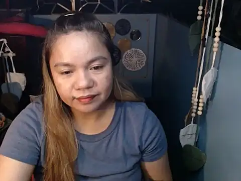 ambersmile online show from October 20, 9:40 pm