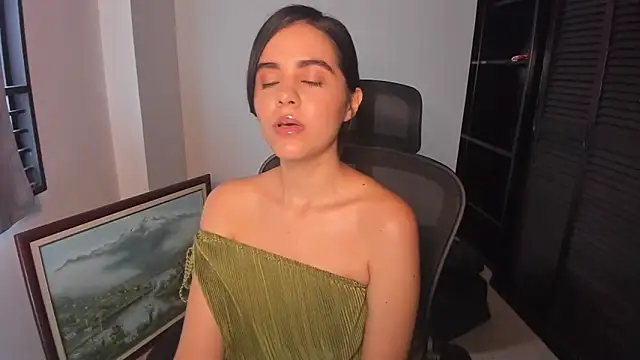 mia collins x online show from October 6, 8:35 pm