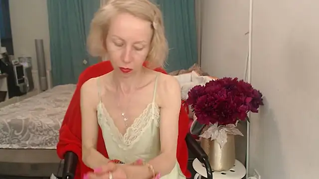 LuxuryNika online show from June 6, 5:41 pm