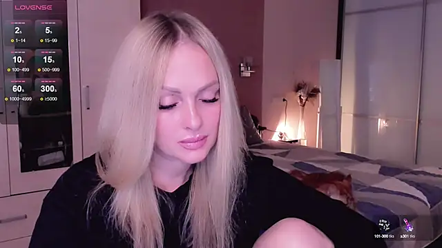 Libby Nora online show from October 15, 11:13 am