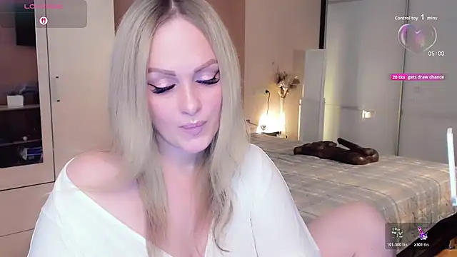 Libby Nora online show from November 19, 10:48 am