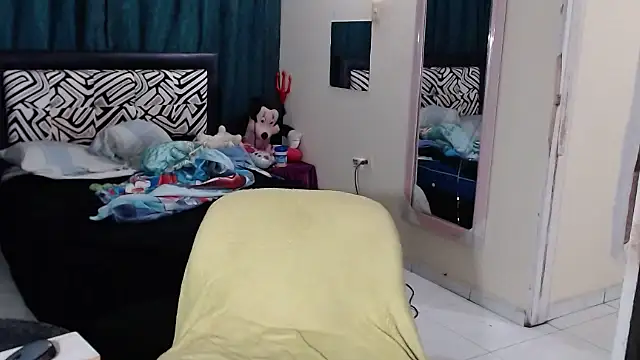 Sashaferrari2000 online show from March 20, 12:04 am