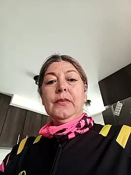 emma tour online show from November 26, 3:57 pm