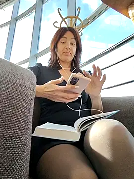 EvaXOAir online show from September 30, 3:45 am