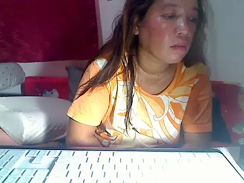 wethornypussy4u online show from February 22, 12:11 am