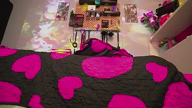 barbarah  online show from November 25, 11:45 am