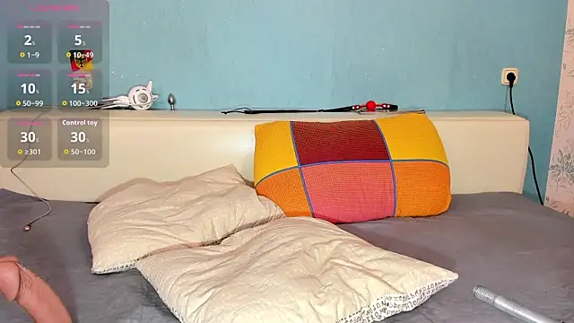 mimi nati online show from December 20, 8:24 pm