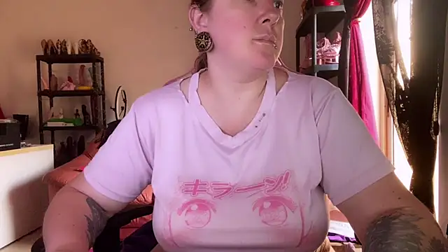 kisicaxx online show from June 11, 4:31 am