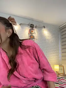 Snapshot of hollythomson chatting on September 30, 2:01 pm hollythomson online show from September 30, 2:01 pm