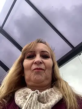 Irina2909xh online show from April 10, 11:27 am