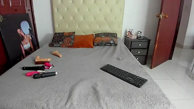 LUISSA  online show from March 26, 12:40 pm