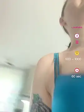 lolabunny9 online show from April 25, 2:58 pm