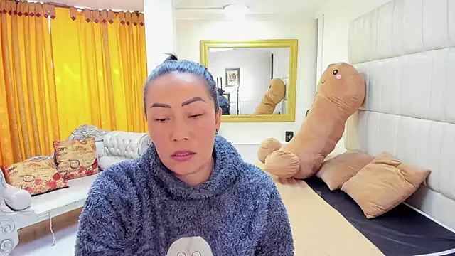 gaby trent online show from October 16, 3:25 pm