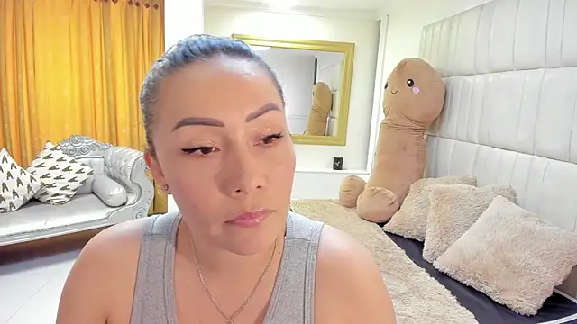 gaby trent online show from November 25, 3:03 pm