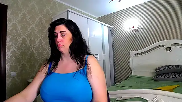 Evelyn Shy online show from March 6, 10:32 am