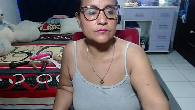 pervert mommy  online show from April 4, 11:09 am